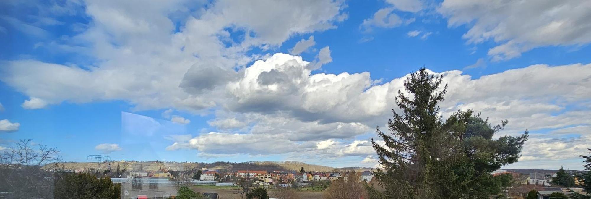 Sehr Schoenes Und Grosses Haus In Dresden - Partys Und Andere Feierlichkeiten Sind Wegen Eventueller Laermbelaestigung Nicht Gestattet Exterior foto