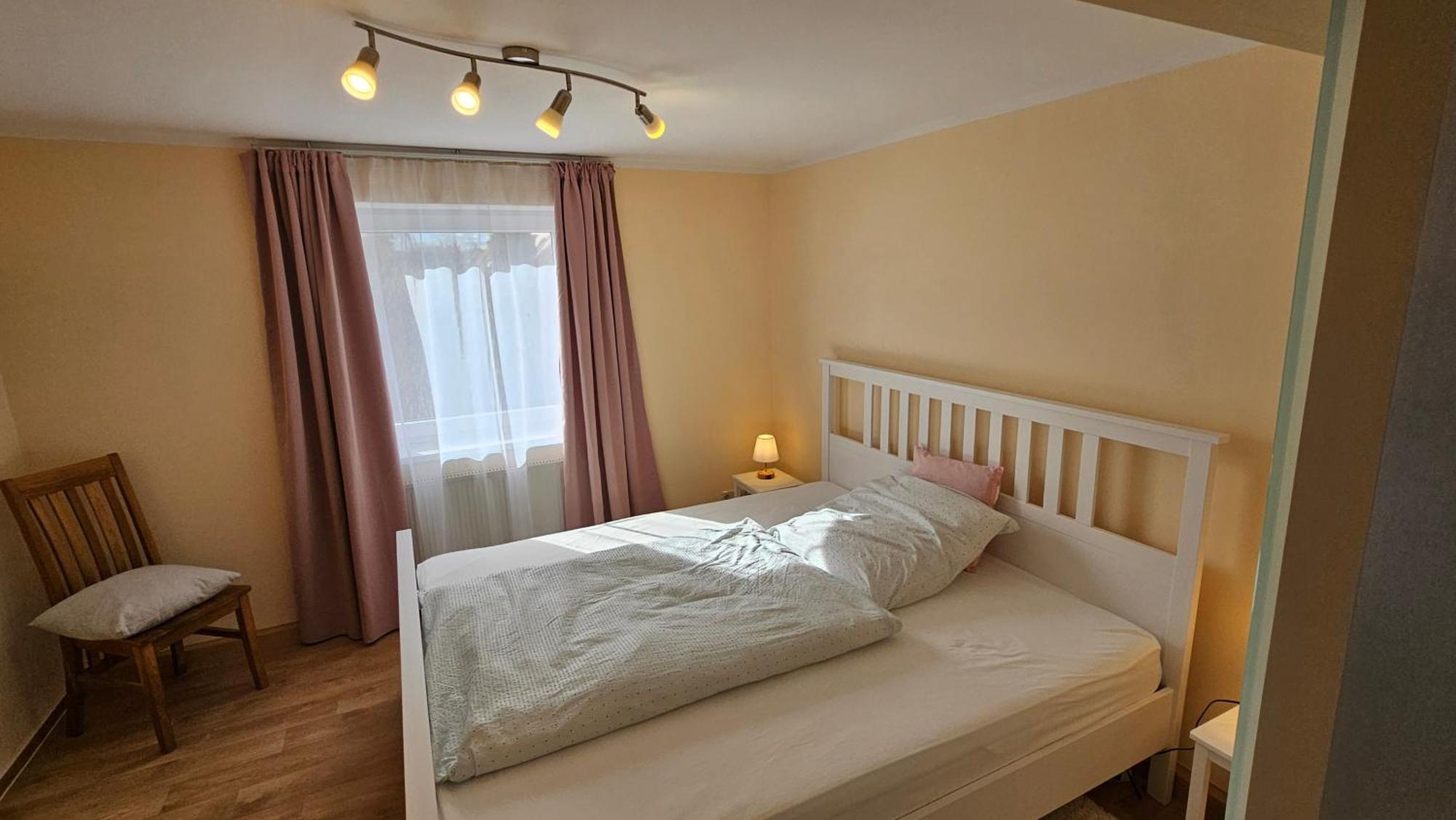 Sehr Schoenes Und Grosses Haus In Dresden - Partys Und Andere Feierlichkeiten Sind Wegen Eventueller Laermbelaestigung Nicht Gestattet Exterior foto